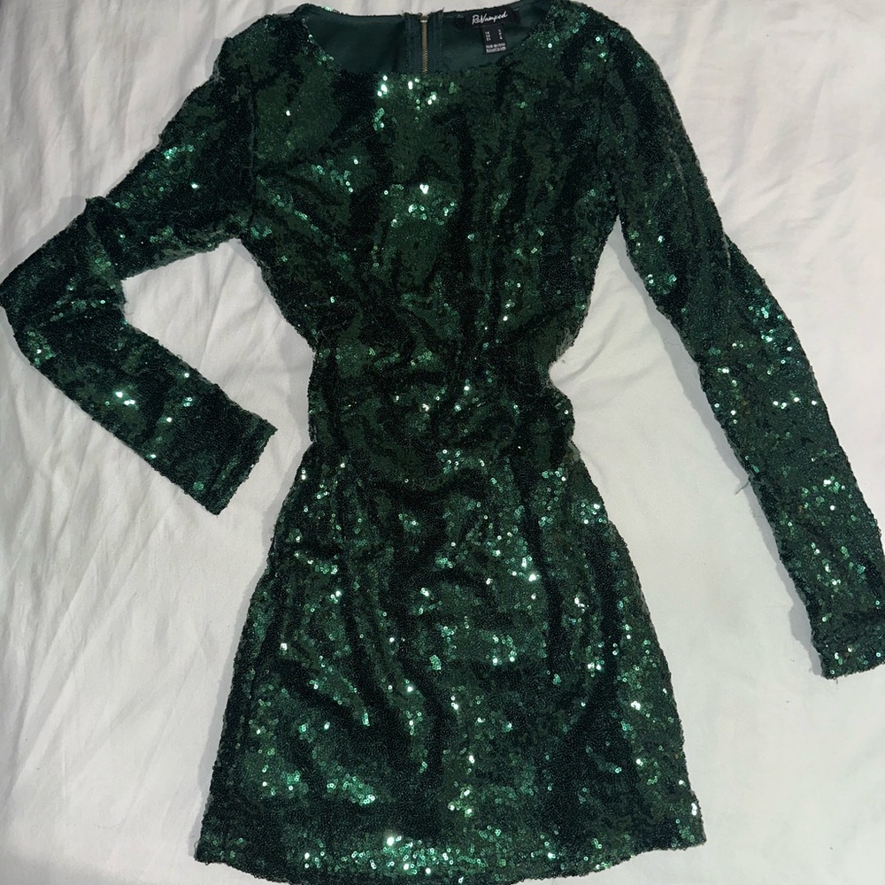 Revamped Sparkling Green Long Sleeve Dress